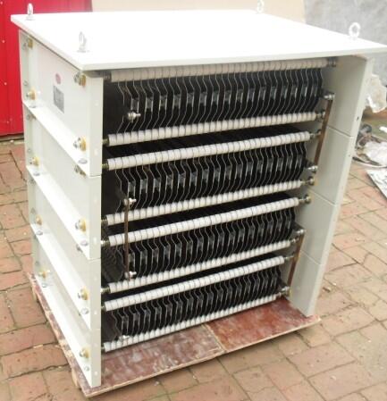 魯杯6KV-100A-10S中性點(diǎn)電阻適用于3～66KV以電纜線(xiàn)路為主的城市配電網(wǎng)、大型工礦企業(yè)